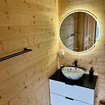 Hébergement de vacances Wodne Widoki - Letniskowy Z Jacuzzi Dziwnówek