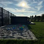 Wodne Widoki - Letniskowy Z Jacuzzi Hébergement de vacances Dziwnówek