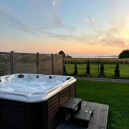 Wodne Widoki - Letniskowy Z Jacuzzi Holiday home